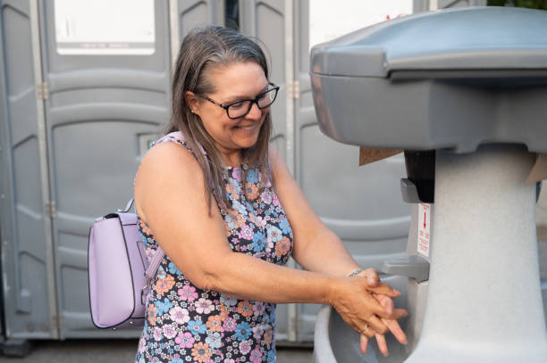 Portable Toilet Options We Offer in Watergate, FL